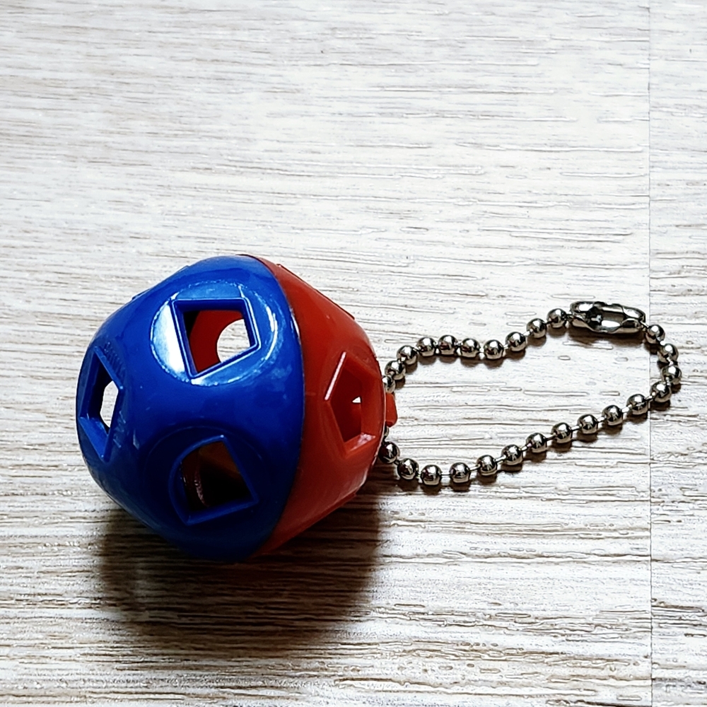 TUPPERWARE SHAPE-O-BALL KEY CHAIN  Puzzle Ball Keychain - Picture 2 of 3